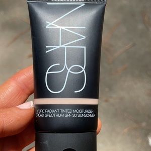 NARS Mykonos tinted moisturizer
